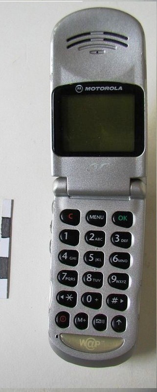 11 Телефон сотовый Motorola Гладченко В.Д.  1990 г