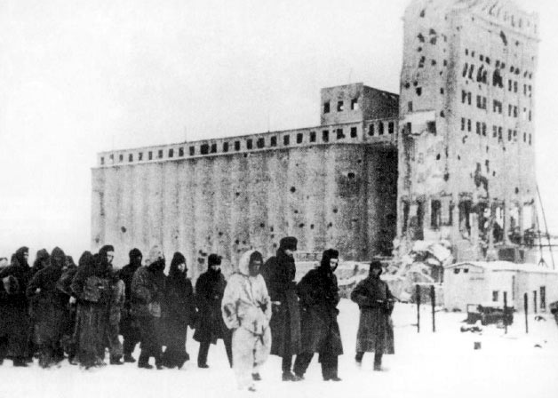 Пленные немцы в Сталинграде.jpg