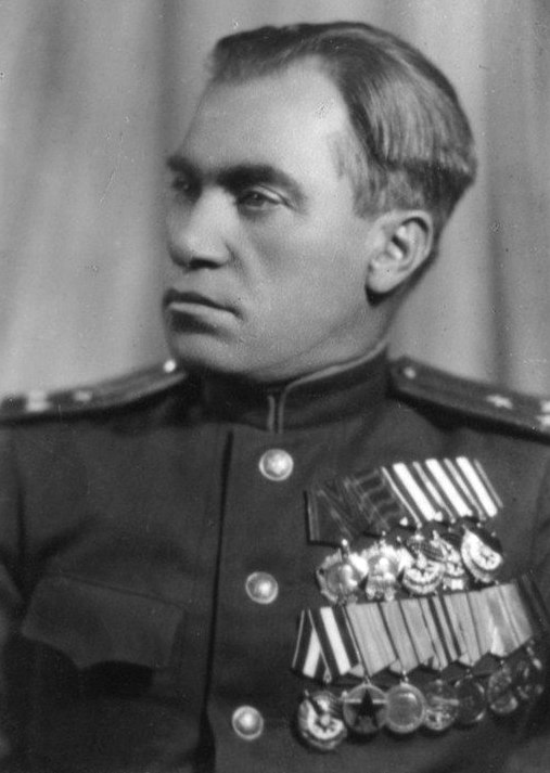 Илья Григорьевич Старинов (1900- 2000) — советский военный деятель, разведчик-диверсант, организатор партизанского движения, полковник.jpg